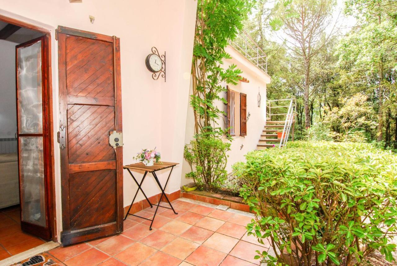 Monte Malbe Charming With Garden And Parking *